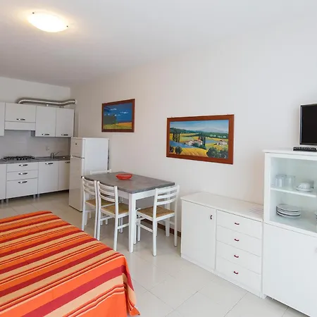 Apartment Villaggio Luna Swimmingpool- Agenzia Cocal Caorle