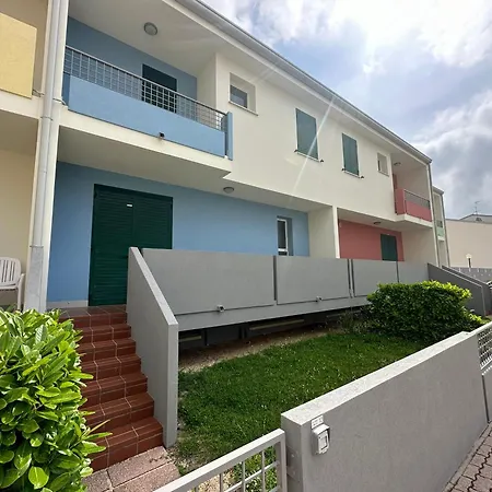 Villaggio Luna Swimmingpool- Agenzia Cocal